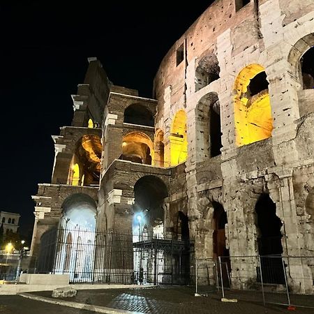 Gladiatorooms Rome - Colosseo Exterior photo